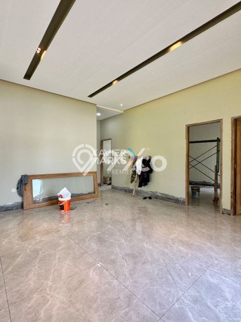 For Sale! Luxury House LT 240m2 Desain Elegan di Araya For Sale! Luxury House LT 240m2 Desain Elegan di Araya