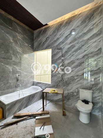 For Sale! Luxury House LT 240m2 Desain Elegan di Araya For Sale! Luxury House LT 240m2 Desain Elegan di Araya