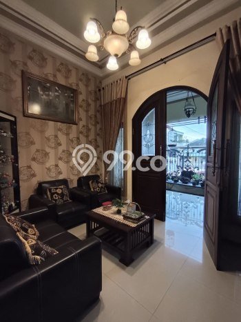 Jual Rumah Mewah Elegan Dengan View Cantik di Sawojajar, Malang Jual Rumah Mewah Elegan Dengan View Cantik di Sawojajar, Malang
