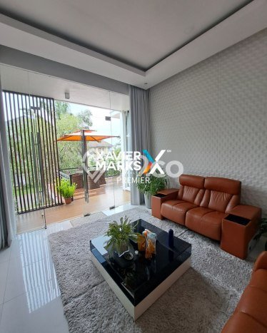Rumah Luxury Modern Tanpa Renovasi di Soekarno Hatta Malang Rumah Luxury Modern Tanpa Renovasi di Soekarno Hatta Malang
