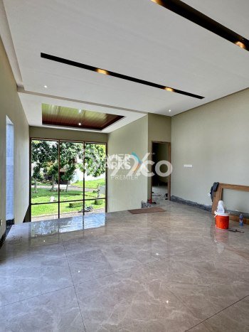 For Sale! Luxury House LT 240m2 Desain Elegan di Araya For Sale! Luxury House LT 240m2 Desain Elegan di Araya