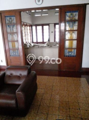 Jual Rumah Mewah Megah Dengan View Eksklusif di Simpang Lima, Semarang Jual Rumah Mewah Megah Dengan View Eksklusif di Simpang Lima, Semarang