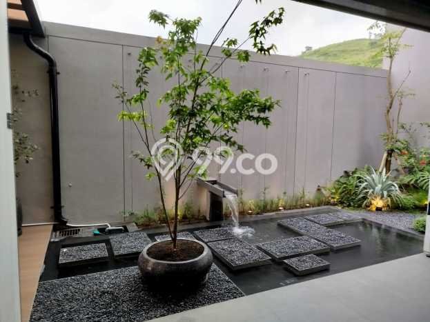 PROPERTI PILIHAN! Rumah di , Luas 180m2m² LB 205m2m² PROPERTI PILIHAN! Rumah di , Luas 180m2m² LB 205m2m²