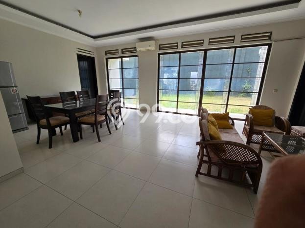 Disewakan Rumah Harga Terjangkau di Kota Baru Parahyangan Bandung Punya 4 Kamar Tidur Disewakan Rumah Harga Terjangkau di Kota Baru Parahyangan Bandung Punya 4 Kamar Tidur