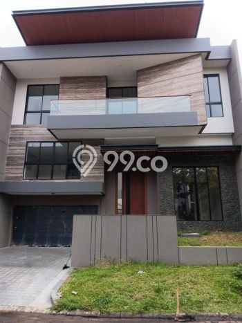 Rumah Elit Modern Tanpa Renovasi di Pakuwon Indah Surabaya Rumah Elit Modern Tanpa Renovasi di Pakuwon Indah Surabaya