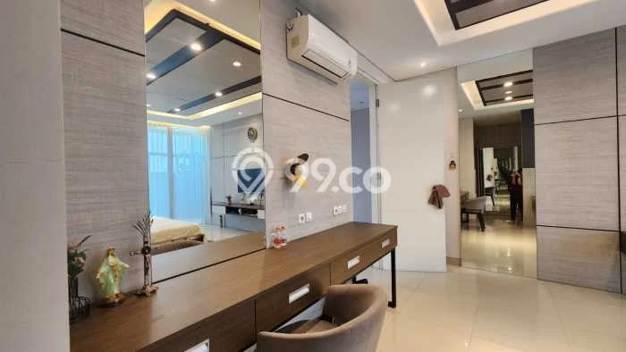 Hot Offer Hunian Premium Ideal dan Luas di Wiyung, Surabaya Hot Offer Hunian Premium Ideal dan Luas di Wiyung, Surabaya