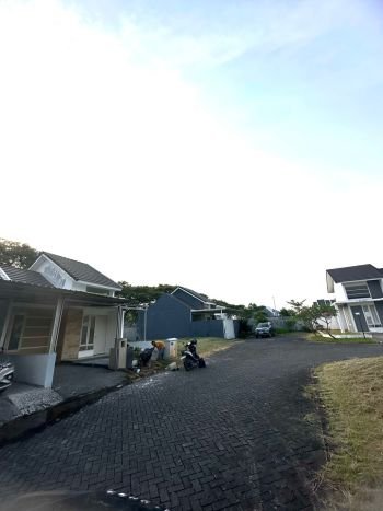 Jual Rumah Murah Meriah Menganti Punya 2 KT & LT 72m2 Jual Rumah Murah Meriah Menganti Punya 2 KT & LT 72m2