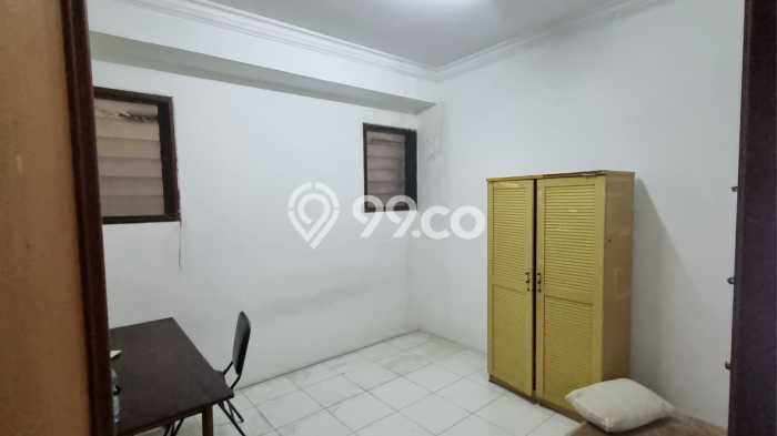 Dijual Kost Strategis di Tenggilis Mejoyo, Surabaya 16 KT, 6 KM, Luas Bangunan 550m2 Dijual Kost Strategis di Tenggilis Mejoyo, Surabaya 16 KT, 6 KM, Luas Bangunan 550m2