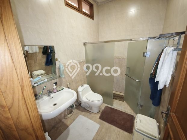 Rumah Elit Modern Siap Huni di Mekar Wangi Bandung Rumah Elit Modern Siap Huni di Mekar Wangi Bandung