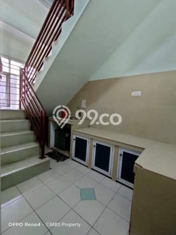 Ruko Dijual di Batam LT 92m2 & LB 255m2 Lokasi Terbaik! Ruko Dijual di Batam LT 92m2 & LB 255m2 Lokasi Terbaik!