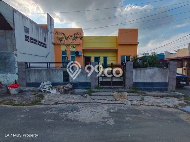 Dijual Cepat Rumah Siap Huni LT 135m2 LB 90m2 di Batam Cocok untuk Hunian Dijual Cepat Rumah Siap Huni LT 135m2 LB 90m2 di Batam Cocok untuk Hunian
