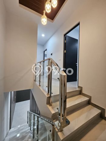 Dijual Murah Rumah dengan 4 Kamar Tidur dan 4 Kamar Mandi di Area Batam Centre, Batam Dijual Murah Rumah dengan 4 Kamar Tidur dan 4 Kamar Mandi di Area Batam Centre, Batam