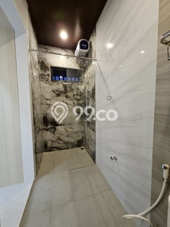 Dijual Murah Rumah dengan 4 Kamar Tidur dan 4 Kamar Mandi di Area Batam Centre, Batam Dijual Murah Rumah dengan 4 Kamar Tidur dan 4 Kamar Mandi di Area Batam Centre, Batam