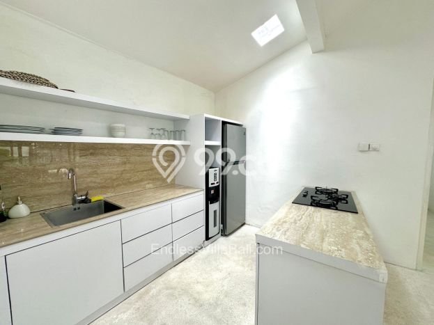 Sewa Rumah Strategis di Canggu LT 200m2 / LB 90m2 Siap Huni Sewa Rumah Strategis di Canggu LT 200m2 / LB 90m2 Siap Huni
