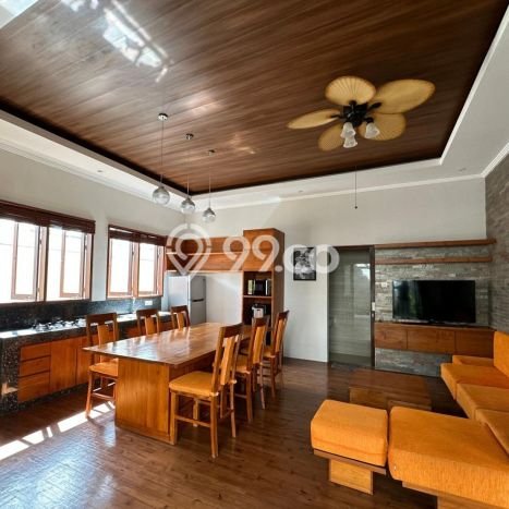 Disewakan! Rumah 3 Kamar Tidur &
5 Kamar Mandi di Umalas, Badung Disewakan! Rumah 3 Kamar Tidur &
5 Kamar Mandi di Umalas, Badung