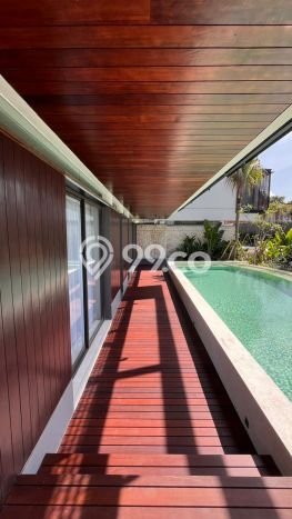 Rumah Elit Modern Tanpa Renovasi di Canggu Badung Rumah Elit Modern Tanpa Renovasi di Canggu Badung