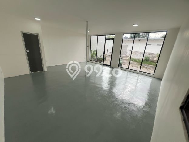 Kantor Area Prospektif di Panjer, Luas 36m², Akses Utama Kantor Area Prospektif di Panjer, Luas 36m², Akses Utama