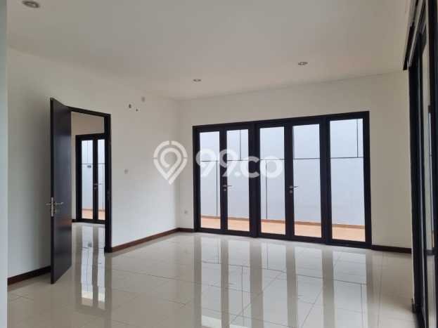 Hunian Elit LB 300m2 Siap Huni Desain Elegan di Harapan Indah, Bekasi Hunian Elit LB 300m2 Siap Huni Desain Elegan di Harapan Indah, Bekasi
