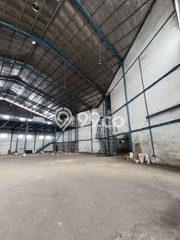 Gudang di Pulo Gadung, Luas 3700m2m², Lokasi Berkembang, Jalan Utama Gudang di Pulo Gadung, Luas 3700m2m², Lokasi Berkembang, Jalan Utama