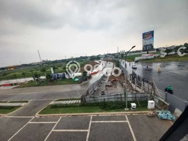 Disewakan Ruko di Kawasan Ramai harapan indah Luas 92m2 Disewakan Ruko di Kawasan Ramai harapan indah Luas 92m2