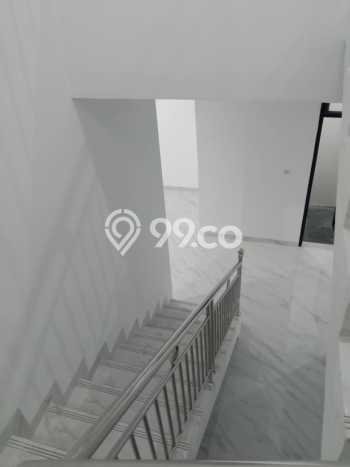 Dijual Rumah Eksklusif 4 KT di Harapan Indah, Bekasi Dijual Rumah Eksklusif 4 KT di Harapan Indah, Bekasi