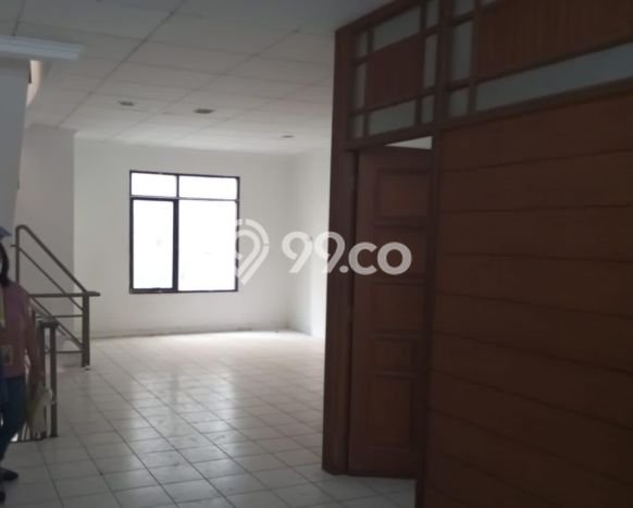 Ruko Usaha Dijual di Semarang Tengah Semarang LT 100m2 & LB 240m2 Ruko Usaha Dijual di Semarang Tengah Semarang LT 100m2 & LB 240m2