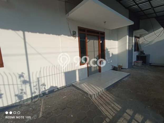 Rumah Modern 3 KT di Tanah Mas Semarang Unfurnished Rumah Modern 3 KT di Tanah Mas Semarang Unfurnished