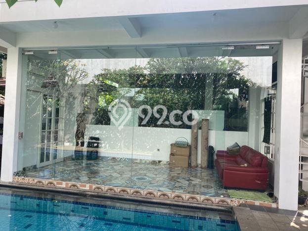 Rumah di Bukit Sari, Semarang, LT 606m2m² Bangunan 470m2m² Rumah di Bukit Sari, Semarang, LT 606m2m² Bangunan 470m2m²