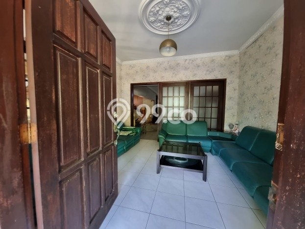 Siap Huni Rumah Mewah 8 Kamar di Tenggilis Mejoyo Dekat ke Mana Saja Siap Huni Rumah Mewah 8 Kamar di Tenggilis Mejoyo Dekat ke Mana Saja