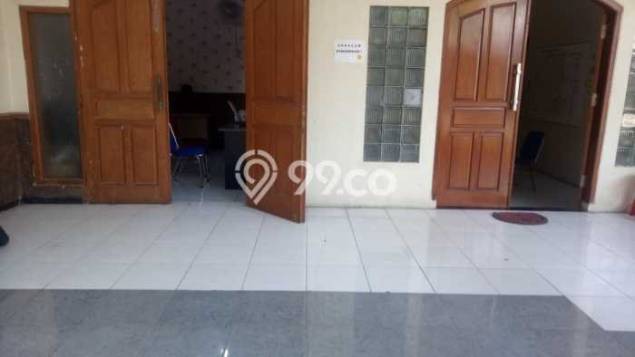 SPECIAL PRICE! Rumah Asri di Sidoarjo, LT 132m² Bangunan 260m² SPECIAL PRICE! Rumah Asri di Sidoarjo, LT 132m² Bangunan 260m²