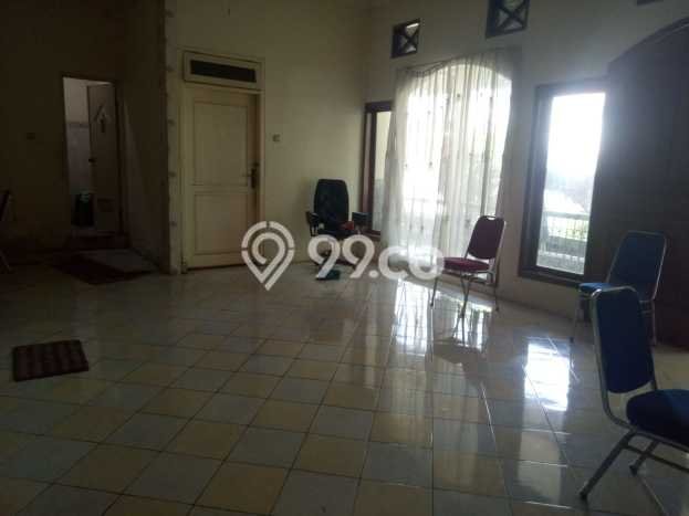 SPECIAL PRICE! Rumah Asri di Sidoarjo, LT 132m² Bangunan 260m² SPECIAL PRICE! Rumah Asri di Sidoarjo, LT 132m² Bangunan 260m²