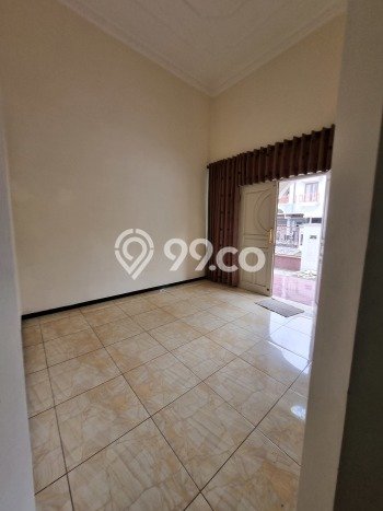 Rumah Strategis Modern Lb 150m2 di Pakis, Malang Rumah Strategis Modern Lb 150m2 di Pakis, Malang