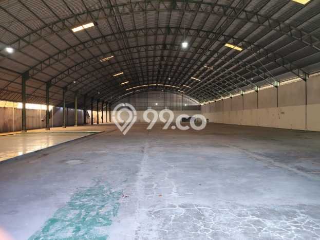 Gudang disewakan di Semarang Barat Semarang dengan luas bangunan 2800m2 Gudang disewakan di Semarang Barat Semarang dengan luas bangunan 2800m2