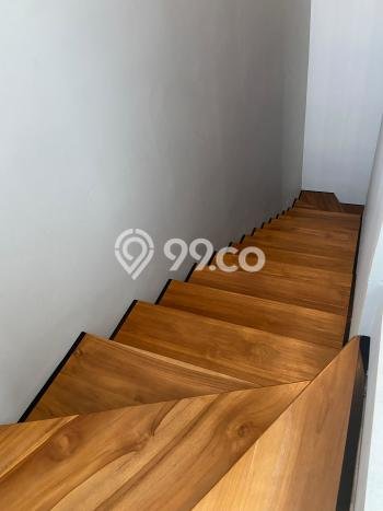 Ready to Use! Luxury House LT 120m2 Desain Modern di Pondok Indah Ready to Use! Luxury House LT 120m2 Desain Modern di Pondok Indah