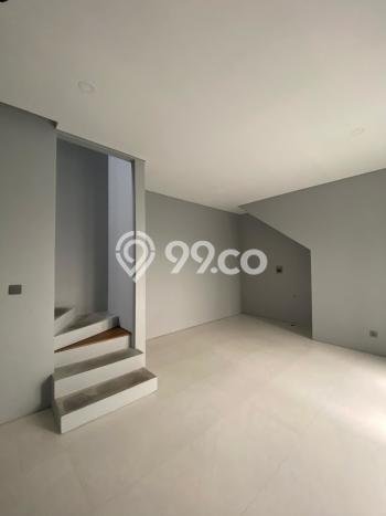 Ready to Use! Luxury House LT 120m2 Desain Modern di Pondok Indah Ready to Use! Luxury House LT 120m2 Desain Modern di Pondok Indah