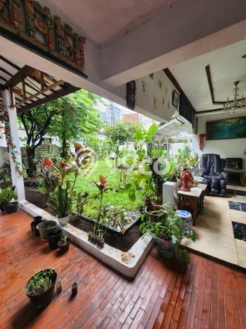 For Sale! Luxury House LT 412m2 Desain Modern di Pejaten For Sale! Luxury House LT 412m2 Desain Modern di Pejaten
