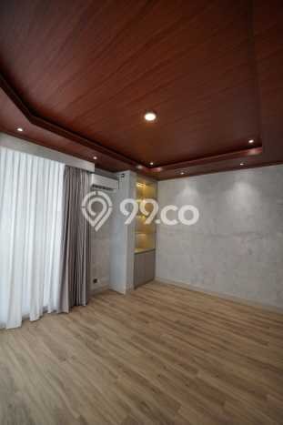 Rumah Elit Modern Siap Huni di Pondok Indah Jakarta Selatan Rumah Elit Modern Siap Huni di Pondok Indah Jakarta Selatan