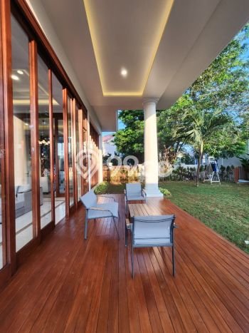 Hunian Mewah LB 881m2 Siap Huni Desain Elegan di Kemang, Jakarta Selatan Hunian Mewah LB 881m2 Siap Huni Desain Elegan di Kemang, Jakarta Selatan