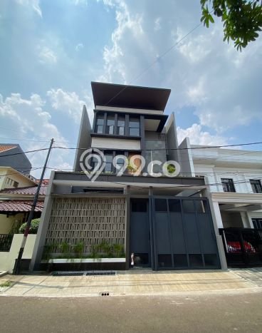 Ready to Use! Luxury House LT 120m2 Desain Modern di Pondok Indah Ready to Use! Luxury House LT 120m2 Desain Modern di Pondok Indah