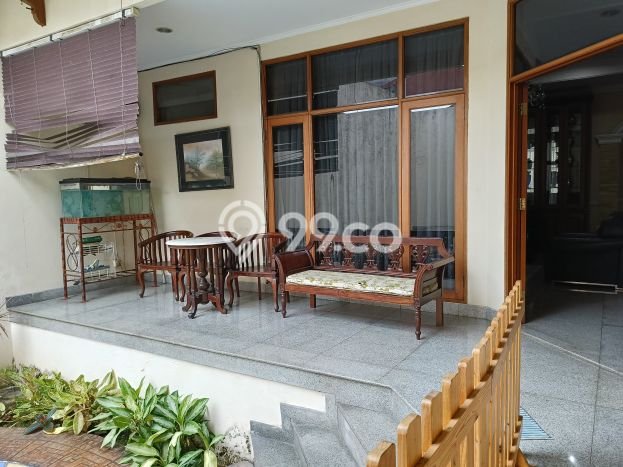 Hunian Mewah LB 431m2 Siap Huni Desain Elegan di Bendungan Hilir, Jakarta Pusat Hunian Mewah LB 431m2 Siap Huni Desain Elegan di Bendungan Hilir, Jakarta Pusat