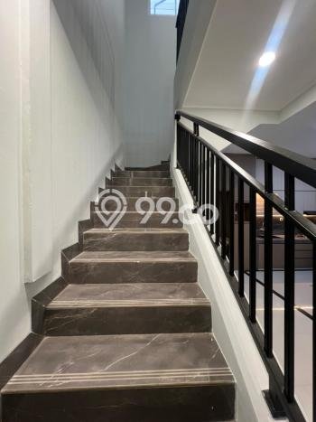 Jual Rumah Strategis Bagus Punya 4 KT di Ciputat Tangerang Selatan SHM Jual Rumah Strategis Bagus Punya 4 KT di Ciputat Tangerang Selatan SHM