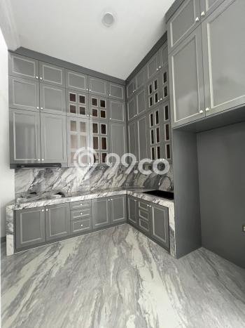 Dijual Rumah Premium dengan Fasilitas Sekitar Lengkap di Ciledug, Tangerang Dijual Rumah Premium dengan Fasilitas Sekitar Lengkap di Ciledug, Tangerang