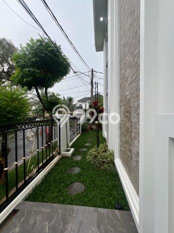 Ready to Use! Premium House LT 218m2 Desain Elegan di Bintaro Ready to Use! Premium House LT 218m2 Desain Elegan di Bintaro