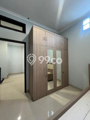 Jual Rumah Strategis Bagus Punya 4 KT di Ciputat Tangerang Selatan SHM Jual Rumah Strategis Bagus Punya 4 KT di Ciputat Tangerang Selatan SHM