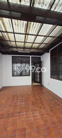 Rumah Luxury Modern Tanpa Renovasi di Bintaro Tangerang Selatan Rumah Luxury Modern Tanpa Renovasi di Bintaro Tangerang Selatan