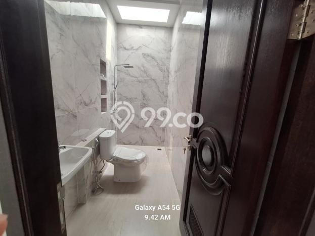 Dijual Rumah Premium dengan Fasilitas Sekitar Lengkap di Ciledug, Tangerang Dijual Rumah Premium dengan Fasilitas Sekitar Lengkap di Ciledug, Tangerang