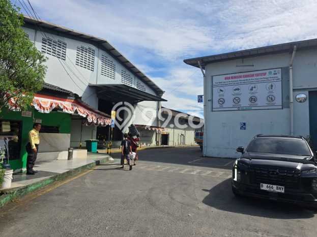 Gudang untuk Disewa di Pusat Tangerang Luas Bangunan 10000m2 Gudang untuk Disewa di Pusat Tangerang Luas Bangunan 10000m2