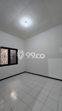 BEST DEAL! Rumah Siap Huni area Araya, LT 170m2m² LB 160m2m² BEST DEAL! Rumah Siap Huni area Araya, LT 170m2m² LB 160m2m²