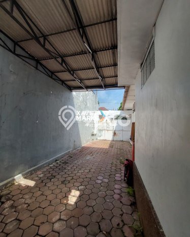Ready to Use! Luxury House LT 501m2 Desain Elegan di Malang Kota Ready to Use! Luxury House LT 501m2 Desain Elegan di Malang Kota