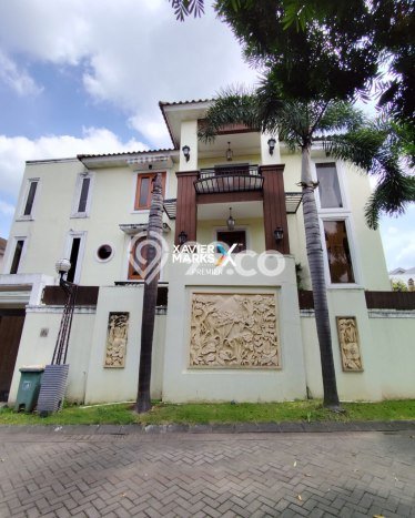 Rumah Elit LB 600m2 Siap Pakai Desain Elegan di Permata Jingga, Malang Rumah Elit LB 600m2 Siap Pakai Desain Elegan di Permata Jingga, Malang